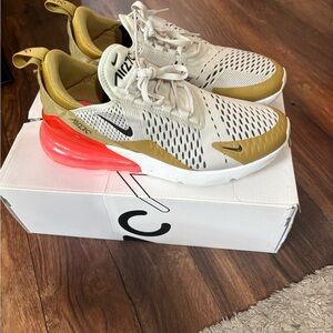 Nike Air Max 270 in Cream and Gold with Red Accent size 8.5